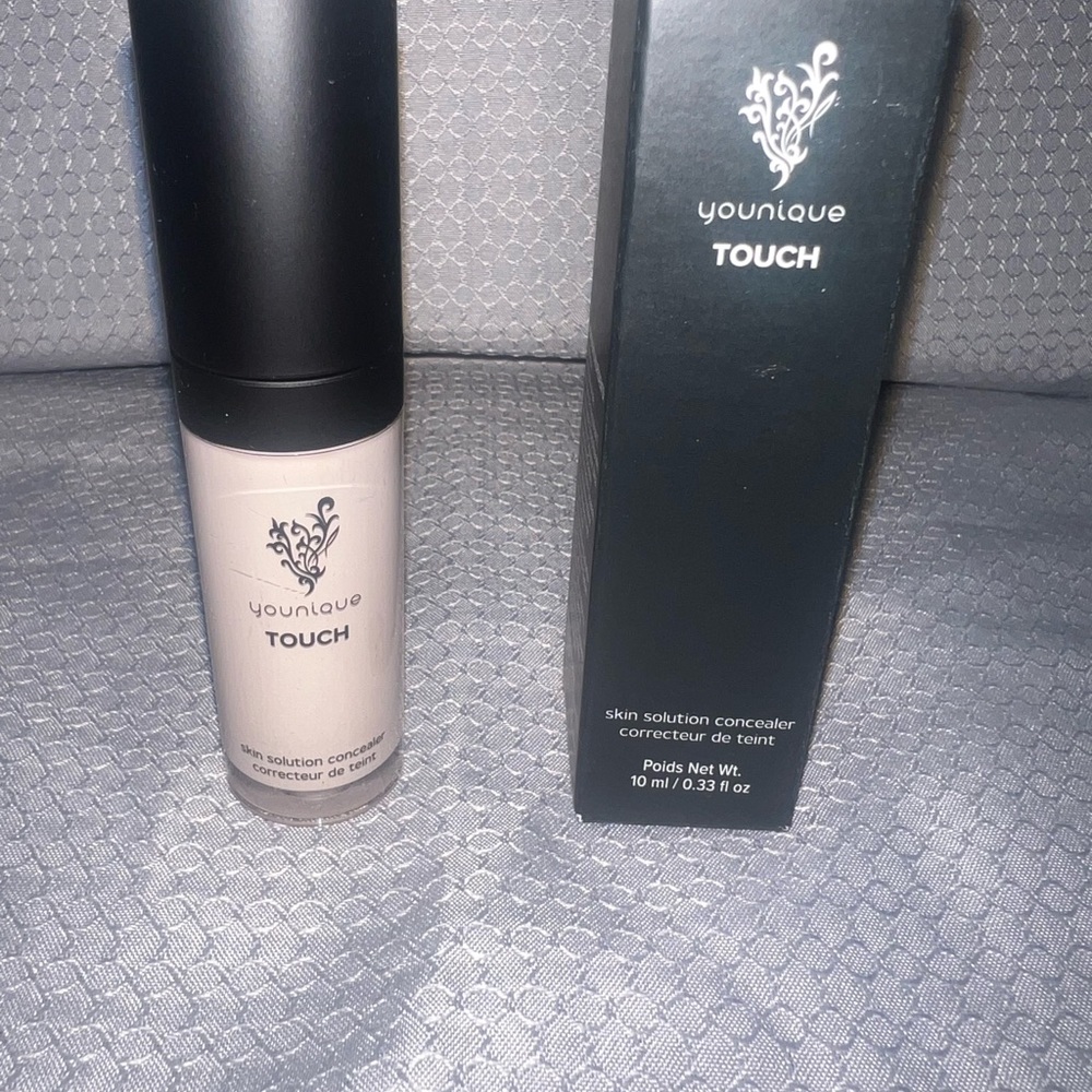 Younique Touch Skin Solution Concealer - Marquisette NIB